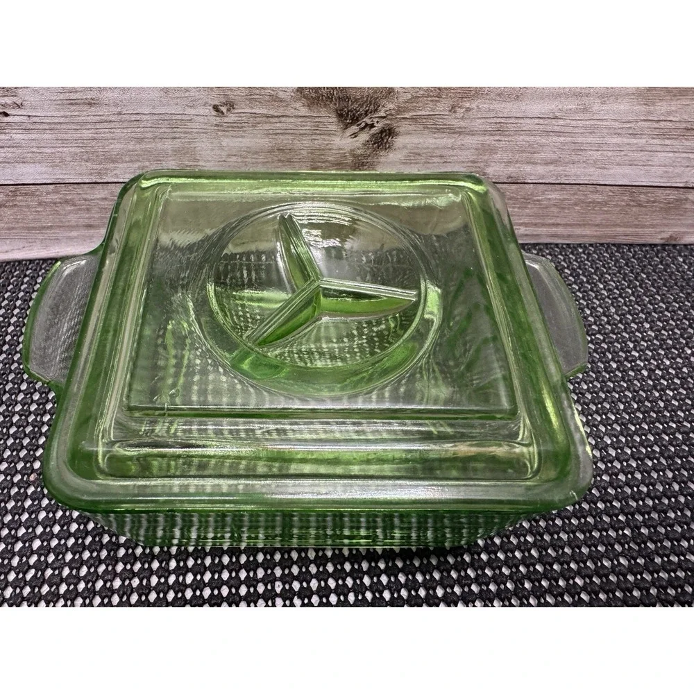 Hazel-Atlas Glass Company Square refrigerator Dish Y Pattern Lid Antique 1920s